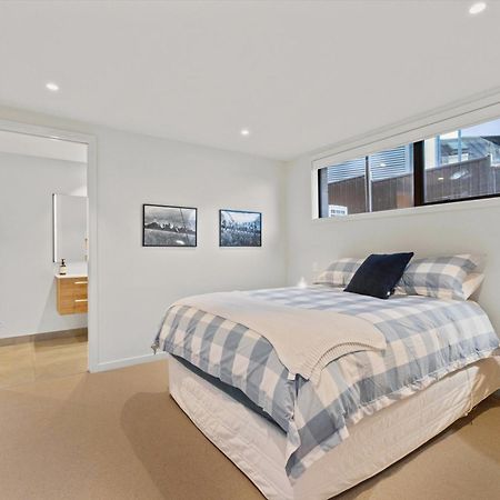 Guest House With Mountain Views Wanaka Exterior foto